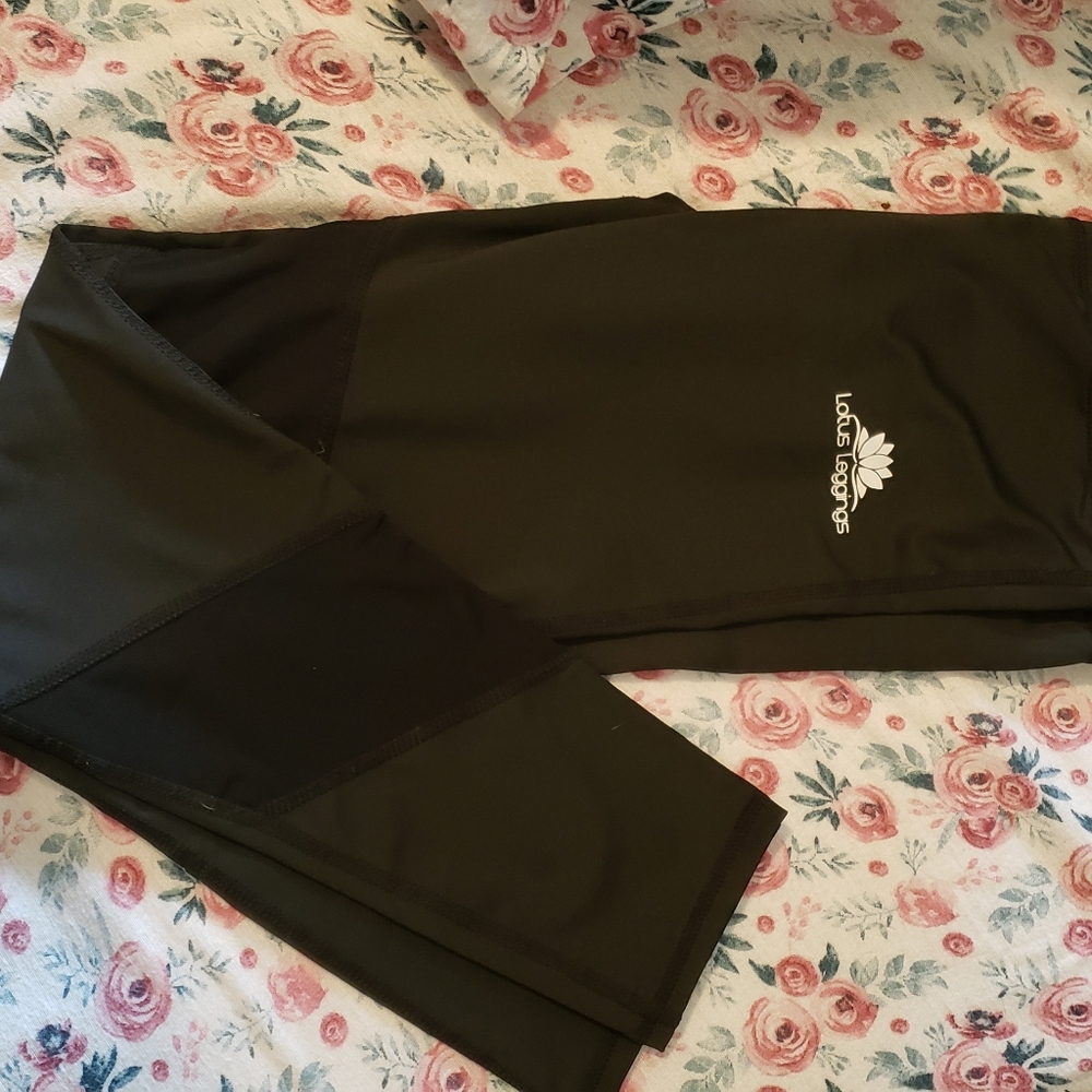 Black with mesh lotus leggings